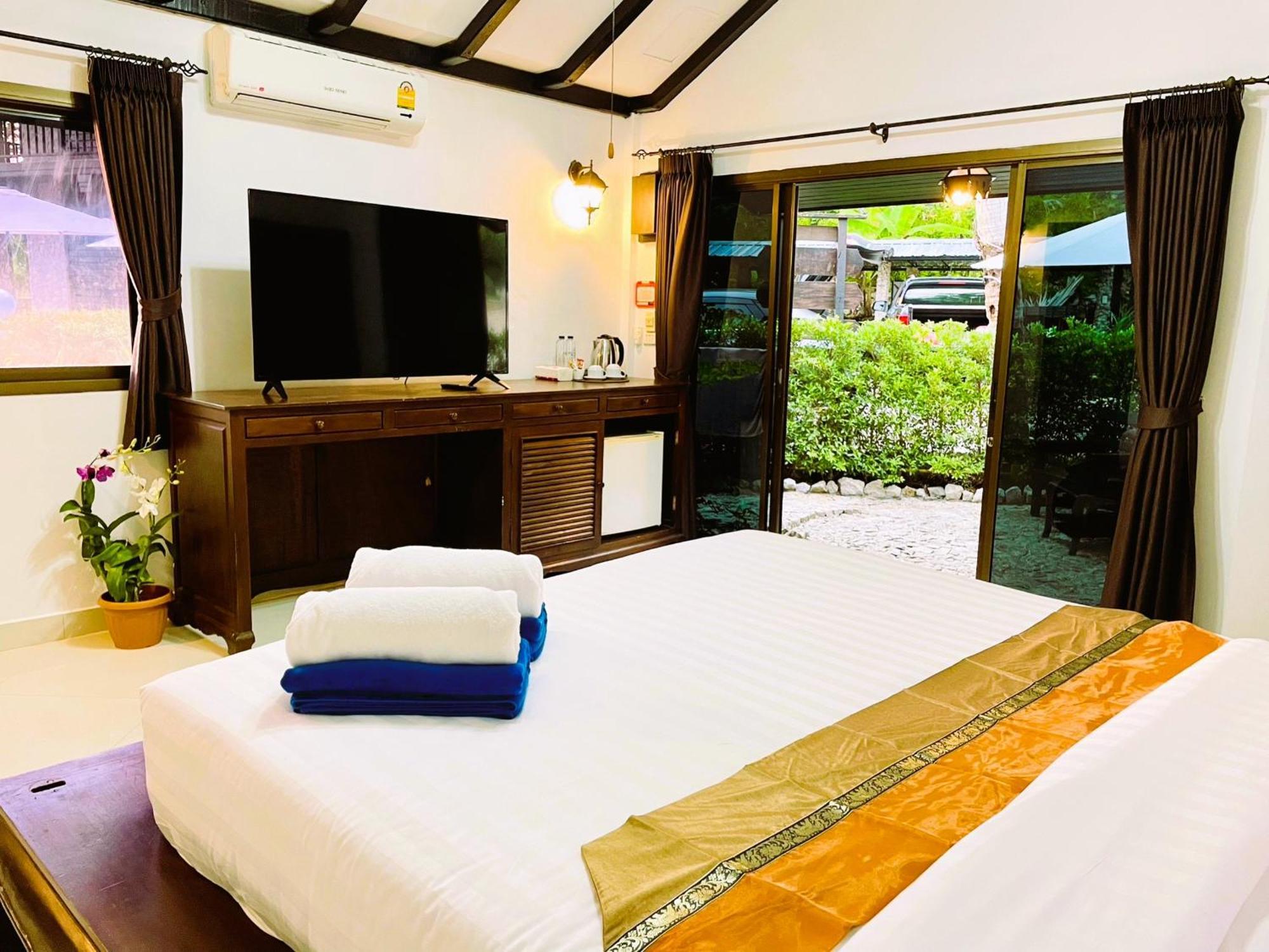 Boomerang Village Resort Kata 외부 사진